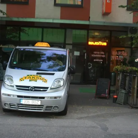 Готель Ranna & Free Parking 2*