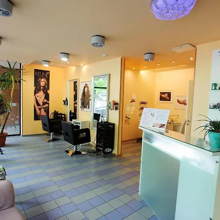 Ranna & Free Parking 2*